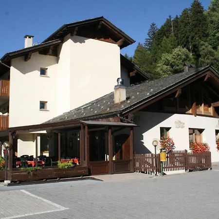 Elga Residence - Relax In Alta Valtellina - Bormio Valdisotto Exteriér fotografie